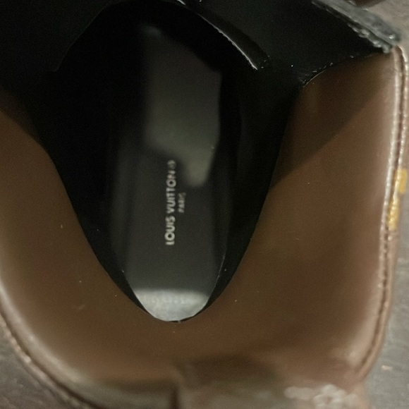 AUTHENTIC Louis Vuitton Graphic Print Combat Boots - Size 7.5 - Picture 9 of 10